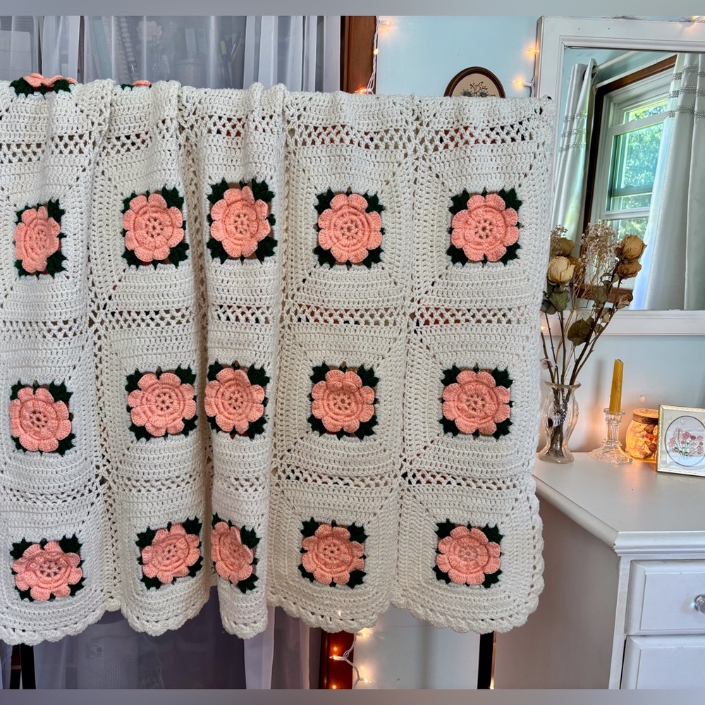 Handmade Vintage Crochet Floral Granny Square Throw
